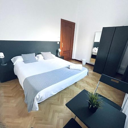 Ibiza Habitaciones Madryt Zewnętrze zdjęcie