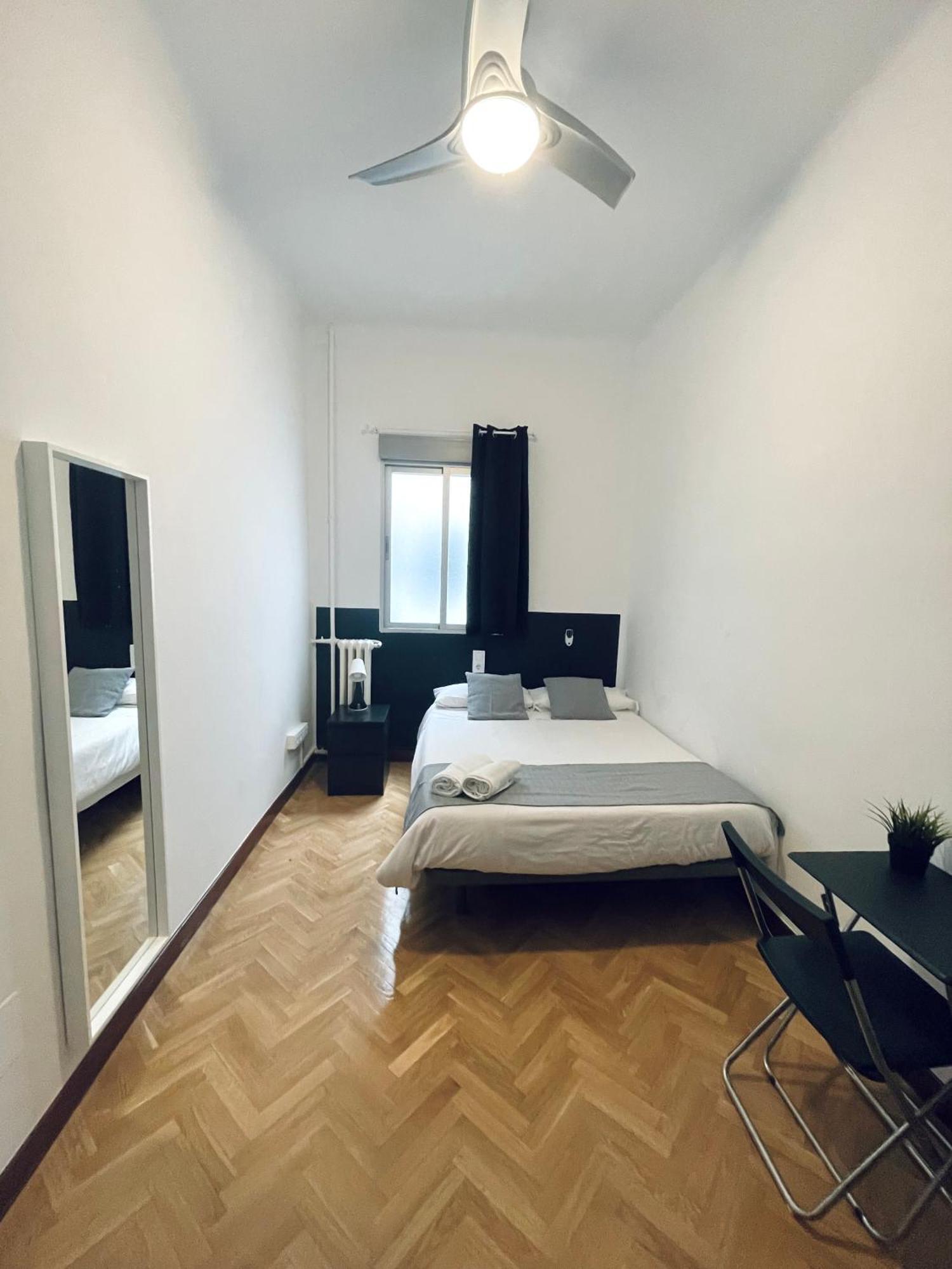 Ibiza Habitaciones Madryt Zewnętrze zdjęcie