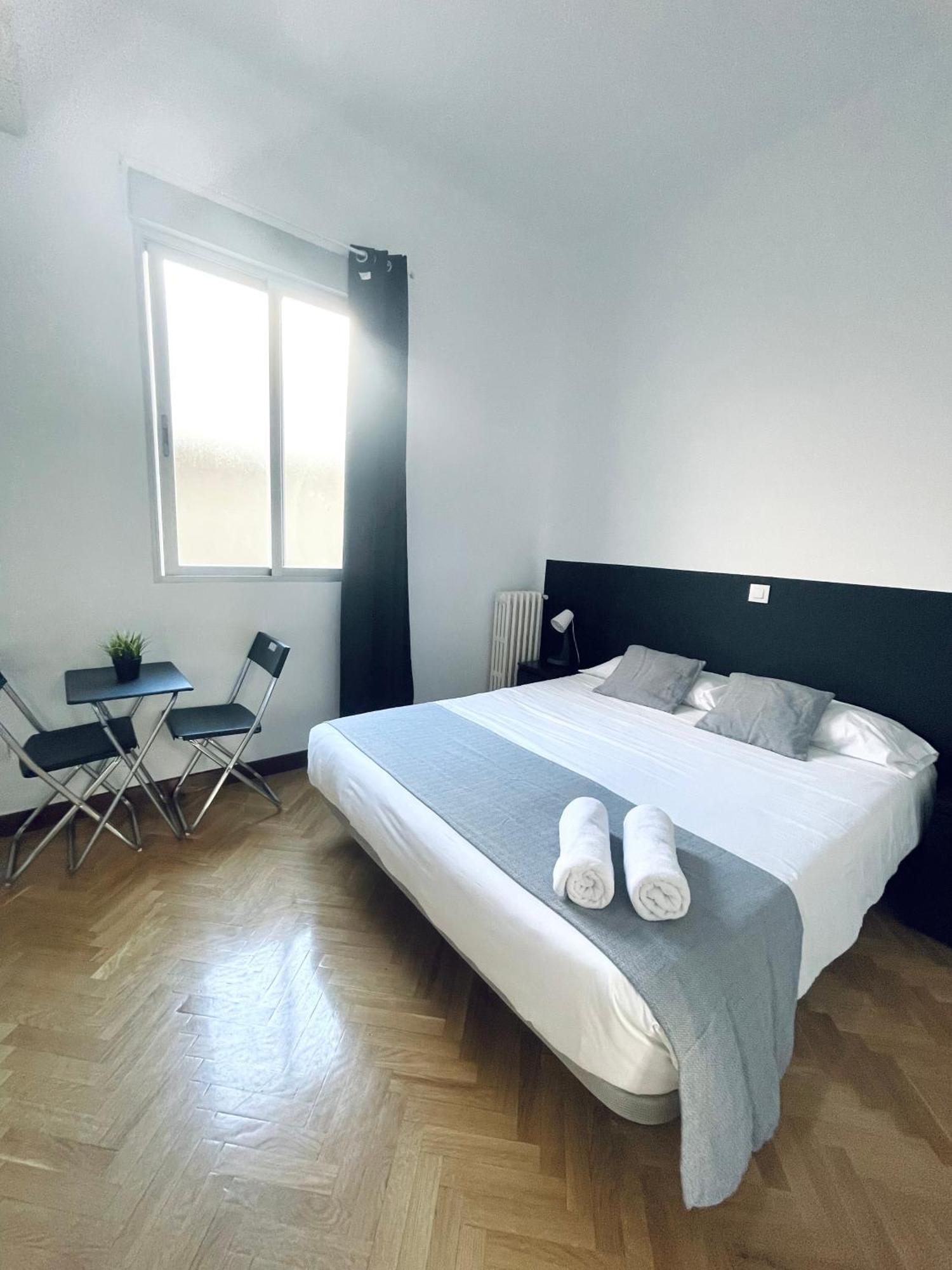 Ibiza Habitaciones Madryt Zewnętrze zdjęcie