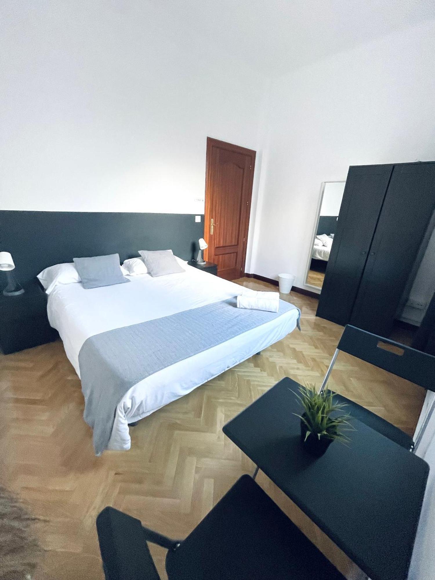 Ibiza Habitaciones Madryt Zewnętrze zdjęcie