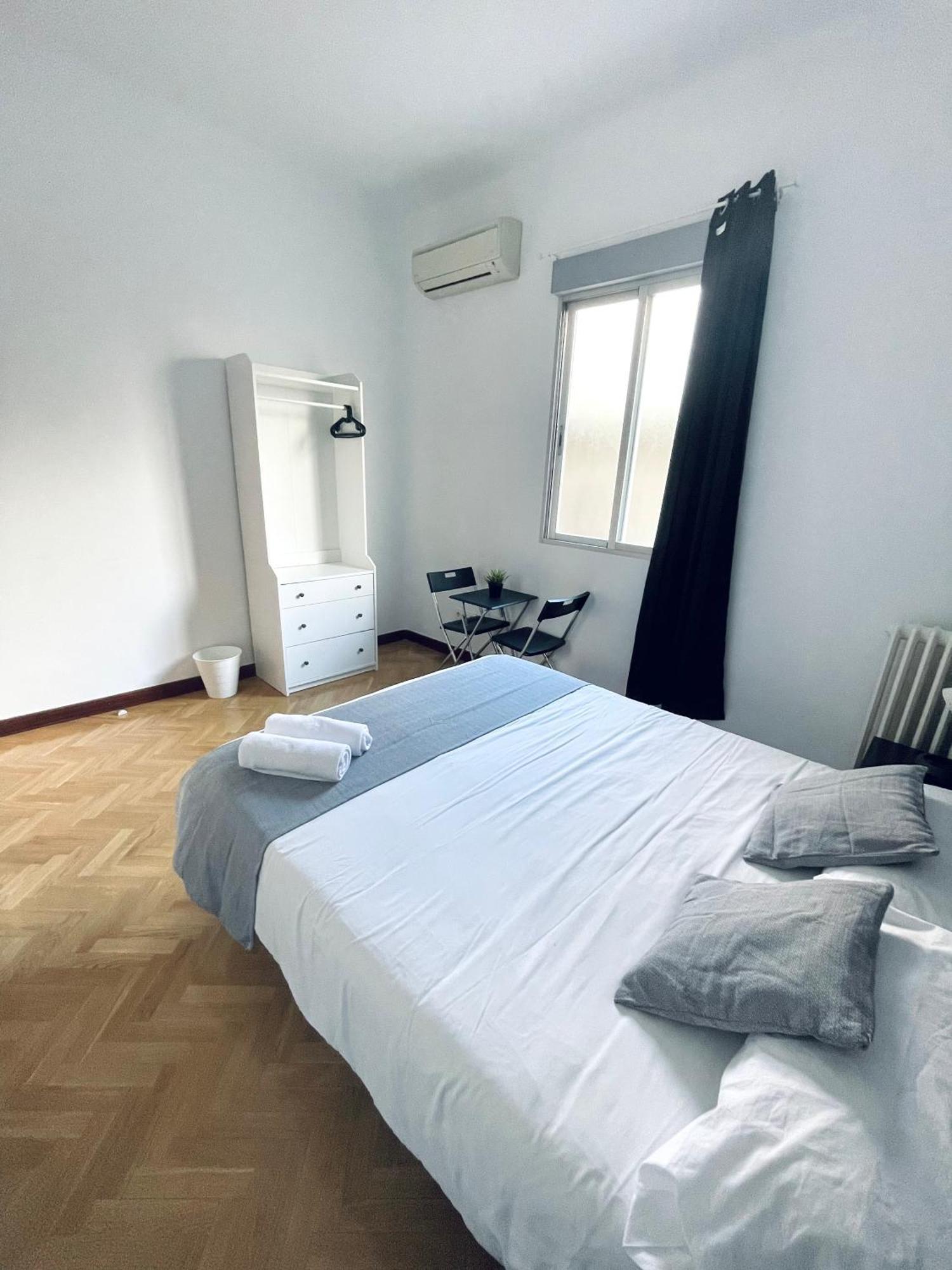 Ibiza Habitaciones Madryt Zewnętrze zdjęcie